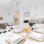 Old Town Bastion Walowa By Renters Apartment Gdansk