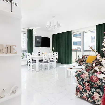 Old Town Bastion Walowa By Renters Apartment