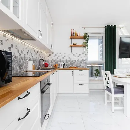 Old Town Bastion Walowa By Renters Danzica